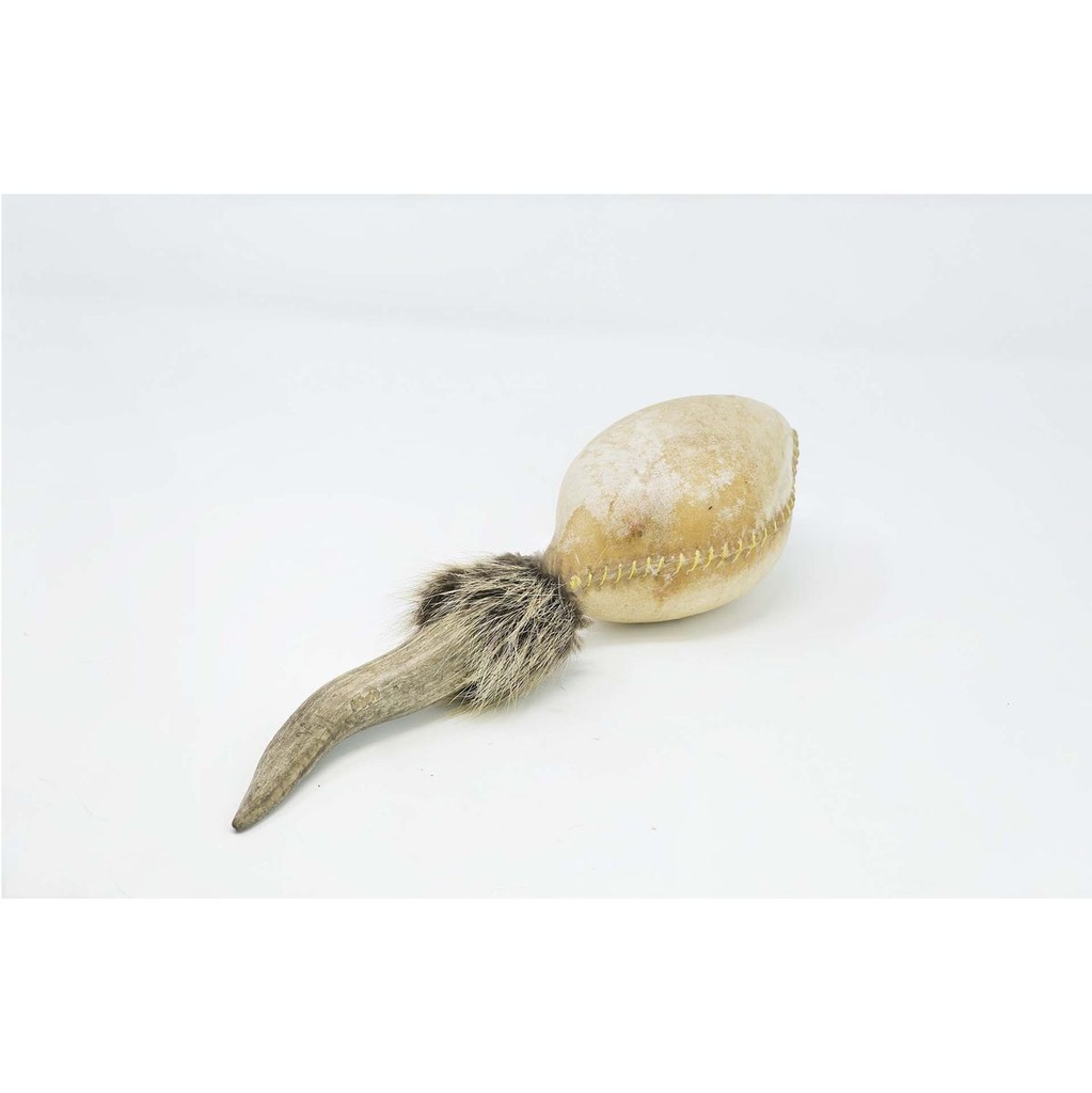 terre-shamanshaker-deer-antlers-m-rain-3_musicvanderheyden