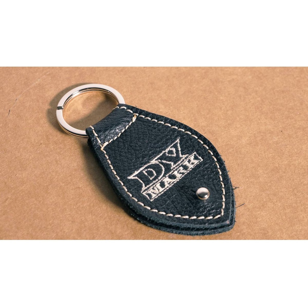 dv-mark-dv-picks-holder-black-dva134064-2_musicvanderheyden