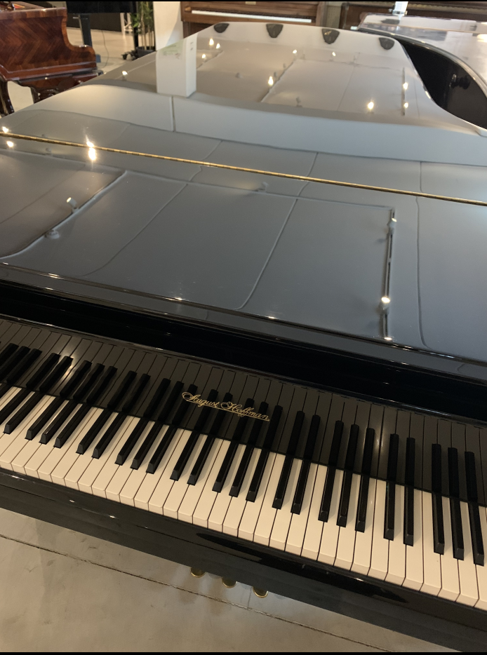 August Hoffman AHV275ZH Concert Vleugel 275cm Zwart Hoogglans