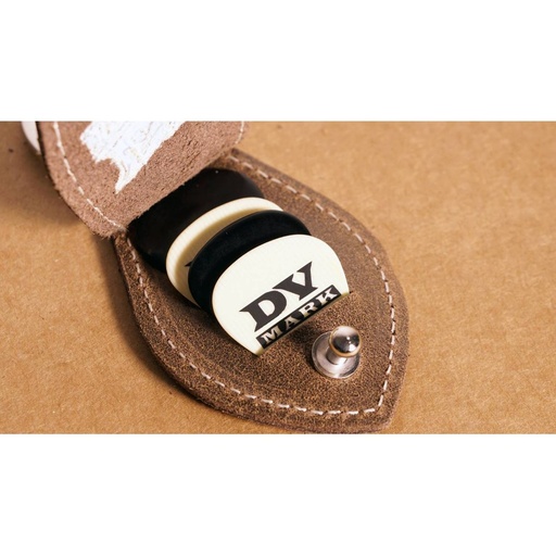 [MB109958] DV Mark DV Picks Holder Brown - DVA134065